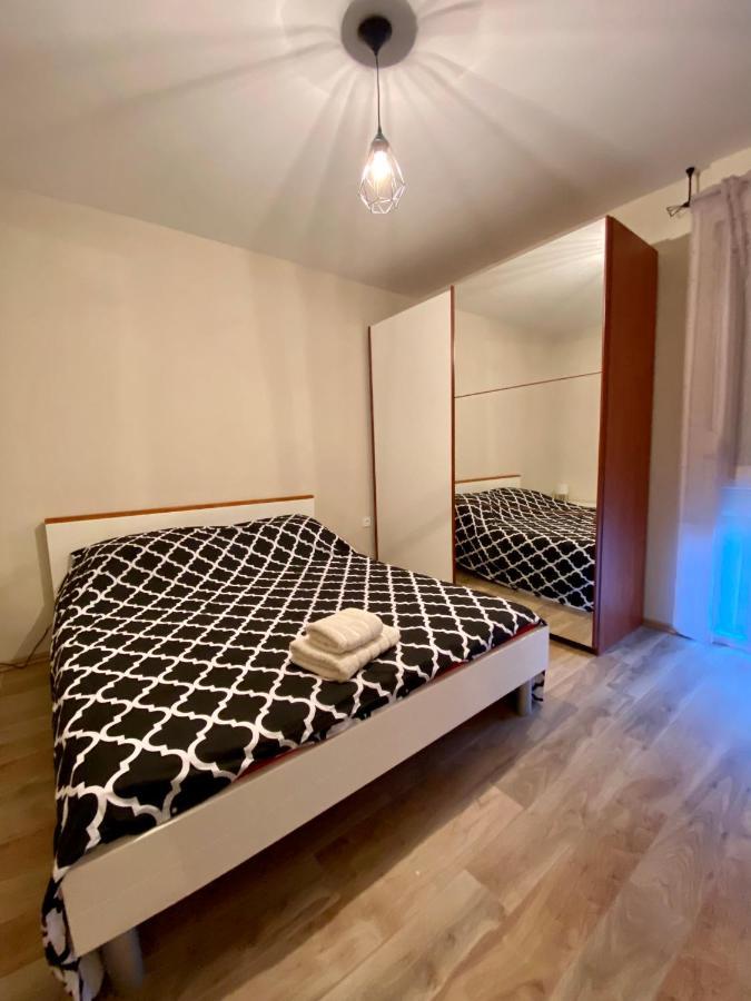 זאדאר Apartment With Balcony And Free Parking מראה חיצוני תמונה